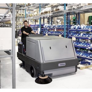 Nilfisk CR1500 Combined Sweeper / Scrubber Dryer (LPG/Diesel)